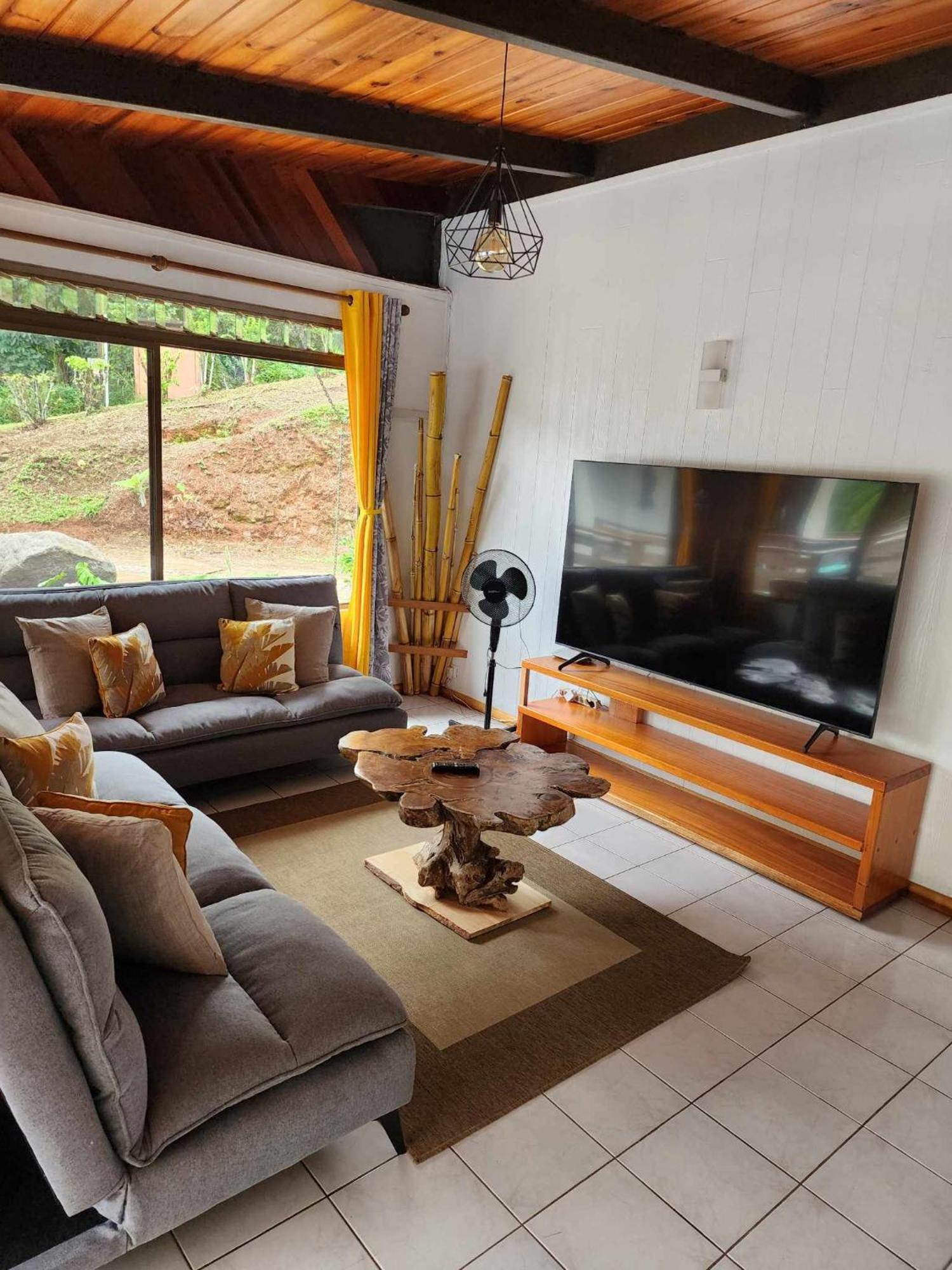 Appartements Au Coeur De Maharepa Maharepa  Eksteriør billede